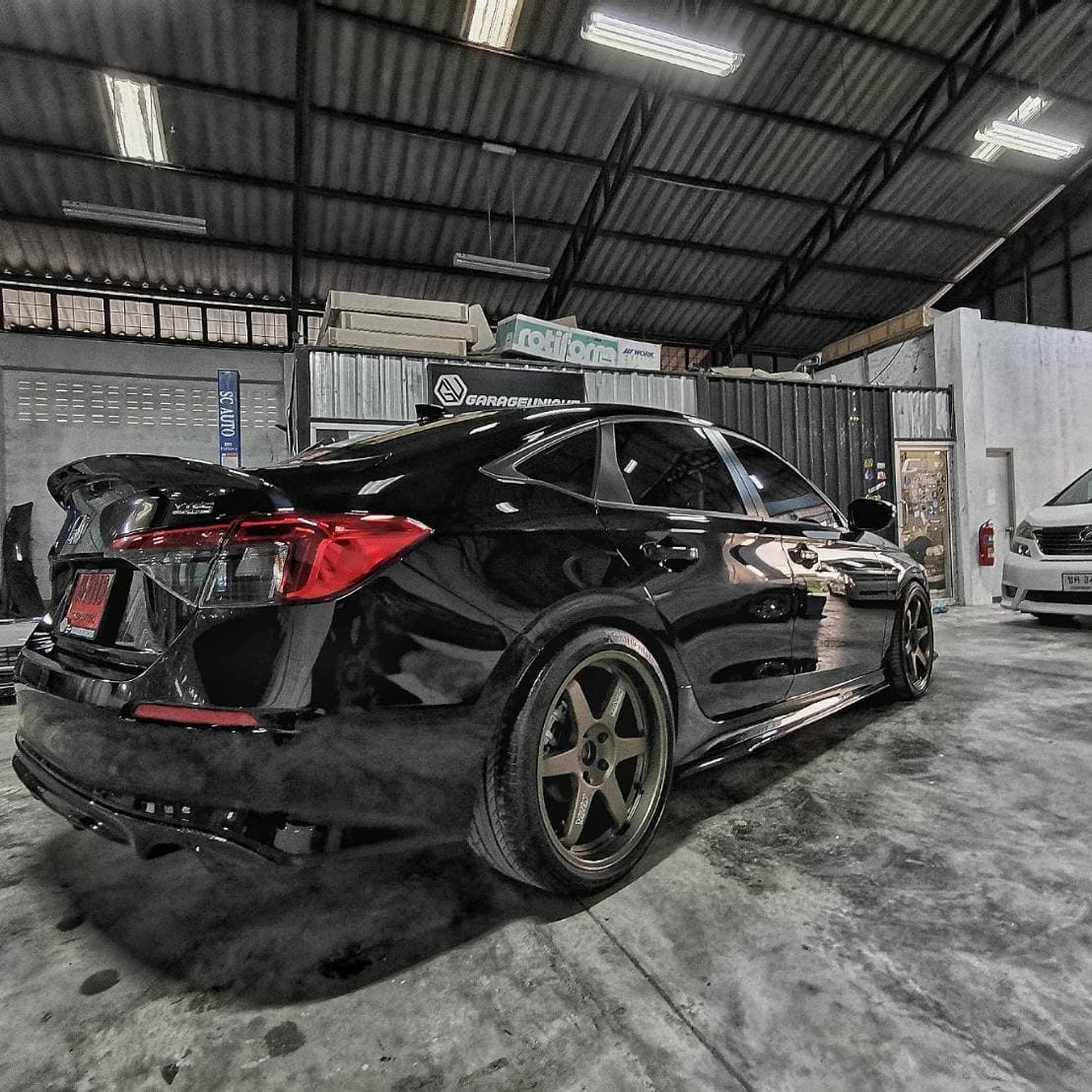Garage Unique USA 2022+ Honda Civic FE sedan Kit w/ Wing