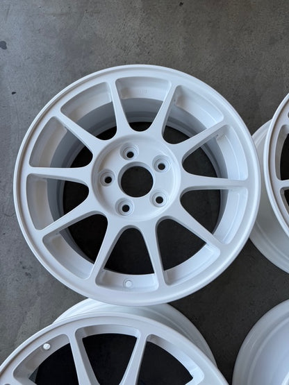 Honda Oem Integra Type R DC2 white wheels restored! 16x7 +50 5x114.3