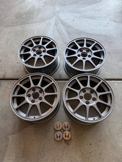 OEM Honda Integra 98 Type R DC2 gunmetal wheels 16x7 +50 5x114.3 Newly restored!